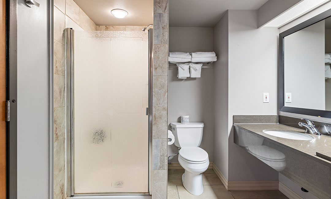 Executive King Suite - Bathroom